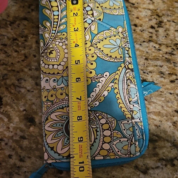 Vera Bradley excellent condition large clutch walletfold - Picture 5 of 6